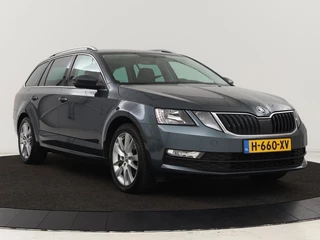 Škoda Octavia Skoda Octavia 1.5 TSI Business Edition | Stoelverwarming |  Trekhaak | Carplay | Half leder | Navigatie | Climate control | Parkeerhulp | Cruise control - afbeelding nr 30