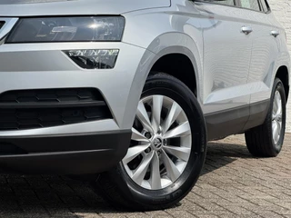 Škoda Karoq Skoda KAROQ 1.0 TSI Style Camera Clima Cruise Trekhaak Inductie laden Navigatie Keyless - afbeelding nr 39