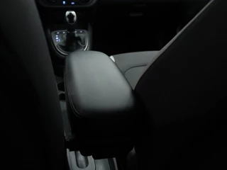 Hyundai i10 Hyundai i10 1.0 Comfort Automaat | Carplay | 14