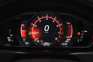 Volvo V40 Volvo V40 T3 153pk Polar+ Sport | Panodak | Camera | Keyless | Styling Kit - afbeelding nr 27