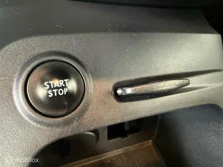 Renault Captur Renault Captur 0.9 TCe Limited/1e eigenaar/Zeer netjes/TOP!! - afbeelding nr 15