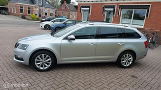 Škoda Octavia Skoda Octavia Combi 1.0 TSI Greentech Business Edition Plus - afbeelding nr 6