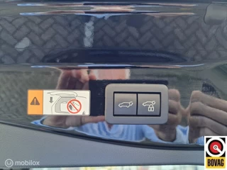 Toyota C-HR Toyota C-HR 2.0 Hybride Première Edition Bi-Tone Panoramadak meest luxe uitvoering - afbeelding nr 18