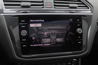 Volkswagen Tiguan Allspace Volkswagen Tiguan Allspace 1.5 TSI Highline Business R 7p. / Panoramadak / Camera / 20'' / Virtual Cockpit / DAB / Stoelverwarming / ACC / Spiegelpakket - afbeelding nr 16