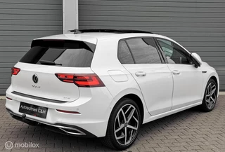 Volkswagen Golf Volkswagen Golf 1.5 eTSI STYLE 150PK/DSG/ACC/NAV/CAMERA/PANO - afbeelding nr 5
