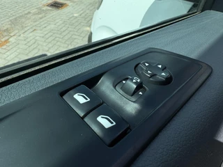 Peugeot Expert Peugeot Expert 2.0 BlueHDI 120 Standard Premium TREKHAAK / PDC V+A / CAMERA / NAVI / CARPLAY / SIDEBARS / CRUISE / 4-RIJMODUSSEN - afbeelding nr 12