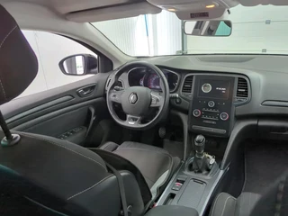 Renault Mégane Estate Renault Megane Estate 1.3 TCe Limited | Navi | Sensoren | CarPlay | - afbeelding nr 2