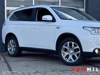 Mitsubishi Outlander Mitsubishi Outlander 2.0 PHEV X-Line Edition 5DRS NLSE AUTO AIRCO ACHER UITRIJCAMERA - afbeelding nr 31