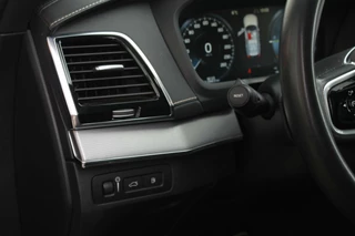 Volvo XC90 Volvo XC90 T8 Recharge AWD R-Design | Longe Range | Panoramadak | Stoelverwarming | BLIS | Trekhaak | Harman / Kardon | Glossy Black | Keyless - afbeelding nr 37