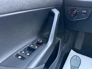 Volkswagen Polo Volkswagen Polo 1.0 TSI Highline - AUTOMAAT/VIRTUAL/CARPLAY - afbeelding nr 23