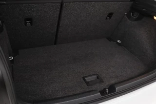 Volkswagen Polo Volkswagen Polo 1.0 TSI Highline | Automaat | Stoelverwarming |  Carplay | Navigatie | Climate control | Parkeerhulp | Cruise control | Bluetooth - afbeelding nr 11