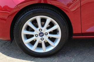Ford Fiesta Ford Fiesta 1.0 EcoBoost Titanium , 100pk Climate control , Camera , Voorruit verwarming , Cruise control B en O audio , Park Asist , - afbeelding nr 39