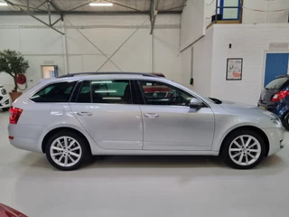Škoda Octavia Škoda Octavia Combi 1.2 TSI Greentech Elegance Businessline ✅7-TRAPS DSG ✅COMPLETE AUTO!! - afbeelding nr 4