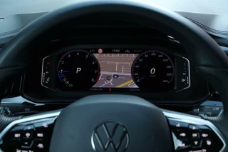 Volkswagen T-Roc Volkswagen T-Roc 1.5 TSI / 3x R-Line / Black Style / 150PK / DSG / Navi / Camera / VC / Trekhaak / 18