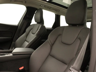 Volvo XC60 Volvo XC60 T6 PLUG-IN HYBRID ULTRA DARK SCHUIFDAK HARMAN KARDON TREKHAAK 20 - afbeelding nr 27