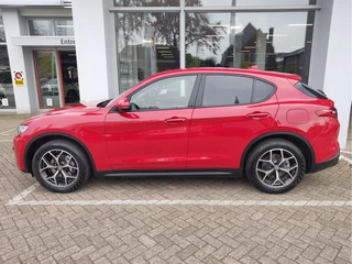 Alfa Romeo Stelvio Alfa Romeo Stelvio 2.0 T AWD Q4 SUPER AUT. Leder | Dodehoeksens. | Elek. achterklep | Camera - afbeelding nr 2