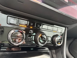 Škoda Superb Škoda Superb Combi 1.5 TSI DSG AUT. SPORTLINE BUS. PANODAK / TREKHAAK - afbeelding nr 18