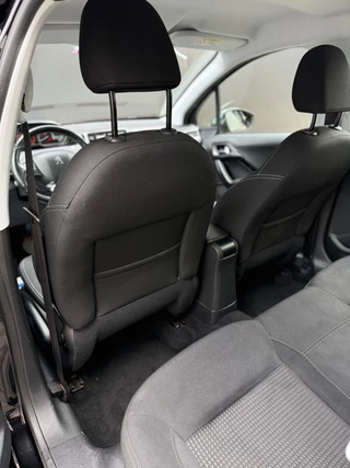 Peugeot 208 Peugeot 208 1.2 PureTech Allure - afbeelding nr 24