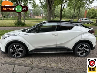 Toyota C-HR Toyota C-HR 1.8 Hybrid Executive - afbeelding nr 2