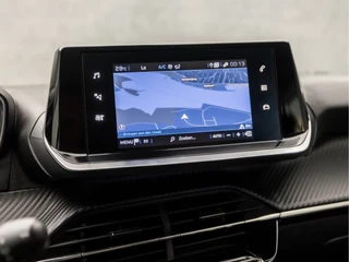 Peugeot 2008 Peugeot 2008 1.2 PureTech Sport Automaat (APPLE CARPLAY, GROOT NAVI, 360 CAMERA, LM VELGEN, SPORTSTOELEN, CRUISE, LANE ASSIST, NIEUWE APK, NIEUWSTAAT) - afbeelding nr 24