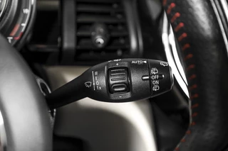 MINI Cooper MINI Cooper 1.5 135 PK Chili - JCW Trim | Cruise | Stoel-+Voorruitverw. | PDC | NAV | ECC | LM 17