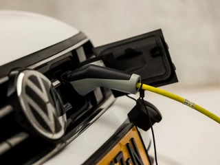 Volkswagen Passat Volkswagen Passat Variant 1.4 TSI PHEV GTE Business 218Pk Automaat (DRAADLOOS APPLE CARPLAY, GROOT NAVI, CLIMATE, LEDER/ALCANTARA, TREKHAAK, STOELVERWARMING, CAMERA, ADAPTIVE CRUISE, KEYLESS, NIEUWSTAAT) - afbeelding nr 41