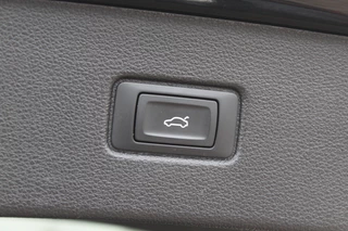Audi SQ7 Audi SQ7 4.0 TDI quattro GRIJS KENTEKEN / Trekhaak / Panoramadak / 360Camera / Head-up / 23'' / Luchtvering / Keyless / Bose / Dodehoek / DAB / Apple CarPlay / Nachtzicht / Matrix LED / ACC / Stoelverwarming - afbeelding nr 41