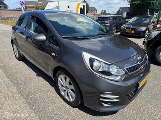 Kia Rio Kia Rio 1.2 CVVT DynamicLine 5 deurs , Navigatie & Camera , Bleutooth , Cruise controle , Sport velgen , Deurvergrende ling met afstand bediening - afbeelding nr 7