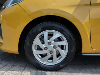 Mitsubishi Space Star Mitsubishi Space Star 1.2 80pk Nova 5-Deurs | 1ste Eigenaar | Navi | Apple Carplay+Android Auto | Clima | Cruise | Licht+Regensensor | Keyless Entry | Stoelverwarming | Pdc | Privacy Glass | 14''lm - afbeelding nr 35