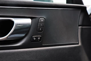 Volvo XC60 Volvo XC60 2.0 T4 Inscription /PANODAK/MEMORY/CAMERA/HUD/STOELVERW./KEYLESS/CARPLAY! - afbeelding nr 22