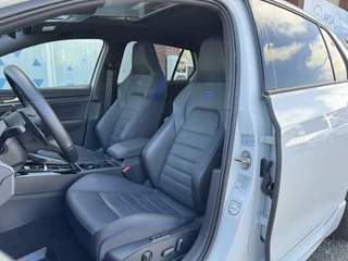 Volkswagen Golf Volkswagen Golf 8 R 2.0 TSI 333pk 4Motion 20 years Edition Akra Pano H&K Leder Memory Ventilatie Stuurvw Stlvw Blindspot Fabrieksgarantie - afbeelding nr 4