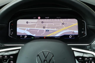 Volkswagen Tiguan Volkswagen Tiguan 1.5 TSI / 2x R-Line / Black Style / Virtual Cockpit / Camera / Matrix LED / Trekhaak / 19
