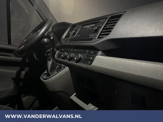 Volkswagen Crafter Volkswagen Crafter 2.0 TDI 140pk L3H3 L2H2 Euro6 Airco | Camera | Apple Carplay | Android Auto Parkeersensoren, Bijrijdersbank - afbeelding nr 13