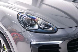 Porsche Cayenne Porsche Cayenne 3.0 S E-Hybrid 416 pk | NL auto NAP | Rijklaarprijs | Bose | Panoramadak | 21 inch | Meteorgrey | - afbeelding nr 49