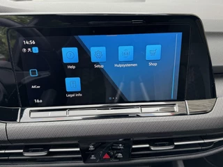 Volkswagen Golf Volkswagen Golf 1.5 eTSI R-Line Automaat | Panoramadak | LED | Black Style | Harman/Kardon HiFi | Achteruitrijcamera | Sfeerverlichting | Trekhaak afneembaar | Adaptieve cruise control | Parkeersensoren voor en achter - afbeelding nr 19