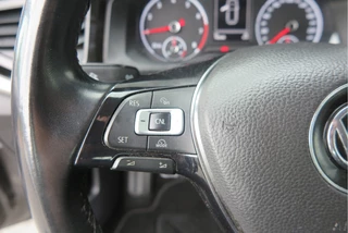 Volkswagen Polo Volkswagen Polo 1.0 TSI 95 PK Comfortline , Trekhaak , Stoelverwarming , Navigatie , Parkeersensoren , Climate control , 17