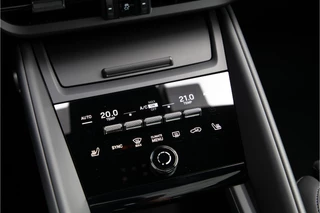 Porsche Macan Porsche Macan 4 100 kWh Panorama, Trekhaak, 22