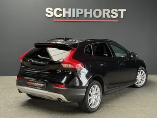 Volvo V40 Volvo V40 V40 Cross Country T3 152pkSummum panorama leer camera - afbeelding nr 4