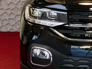 Volkswagen T-Cross Volkswagen T-Cross 1.5 TSI 150PK STYLE PLUS LMV CARPLAY NAVI VIR.COCKPIT LED CAMERA STOELVERW. ADAP.CRUIS DAB 02/2024! 