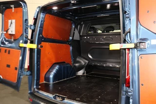 Ford Transit Custom Ford Transit Custom 2.0 TDCI L1 H1 185pk Sport DC Automaat Navigatie Camera Trekhaak - afbeelding nr 17