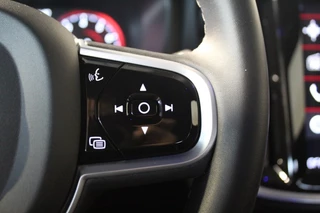 Volvo V60 Volvo V60 2.0 B4 CORE RIJKLAAR l LEDER l 197PK l CAMERA l CARPLAY l - afbeelding nr 25