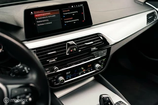 BMW 5 Serie BMW 520i Touring M Perf. | 2020 | Black Pack | Panodak|NAP - afbeelding nr 30