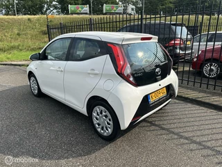 Toyota Aygo Toyota Aygo 1.0 VVT-i x-joy - afbeelding nr 4