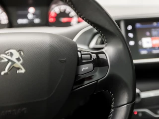 Peugeot 308 (PANORAMADAK, APPLE CARPLAY, GROOT NAVI, 360 CAMERA, LEDER, SPORTSTOELEN, ADAPTIVE CRUISE, GETINT GLAS, TREKHAAK, LANE ASSIST, NIEUWSTAAT) - afbeelding nr 21