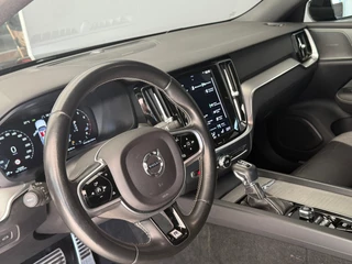Volvo S60 Volvo S60 2.0 T5 250PK R design Harman Kardon|BLIS|Memory| - afbeelding nr 14