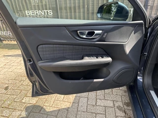 Volvo V60 Volvo V60 B3 Mild Hybrid Essential|Trekhaak|Parkeercamera|Stoel-Stuur verwarming|Parkeersensoren - afbeelding nr 55