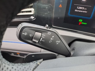 Volkswagen Tiguan Volkswagen Tiguan 1.5 eTSI R-Line Business | Pano | Trekhaak | Stoelverwarming | ACC | HUD | - afbeelding nr 9