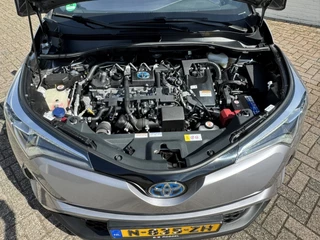Toyota C-HR Toyota C-HR 1.8 Hybrid Dynamic Adaptive Cruise control Climate control Achteruitrijcamera Parkeersensoren Navigatie - afbeelding nr 44