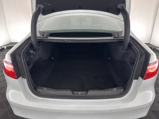 Jaguar XF Jaguar XF 2.0d Portfolio Aut. *FULL-LEATHER | XENON | NAVI-FULLMAP | COMFORT-SEATS | CAMERA | AMBIENT-LIGHT | ECC | PDC | CRUISE | 17''ALU* - afbeelding nr 10
