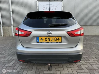 Nissan QASHQAI Nissan Qashqai 1.2 Premier Edition 2014 / Camera / Keyless / Panoramadak / Trekhaak / Dealeronderhouden / 1e eigenaar NAP - afbeelding nr 5